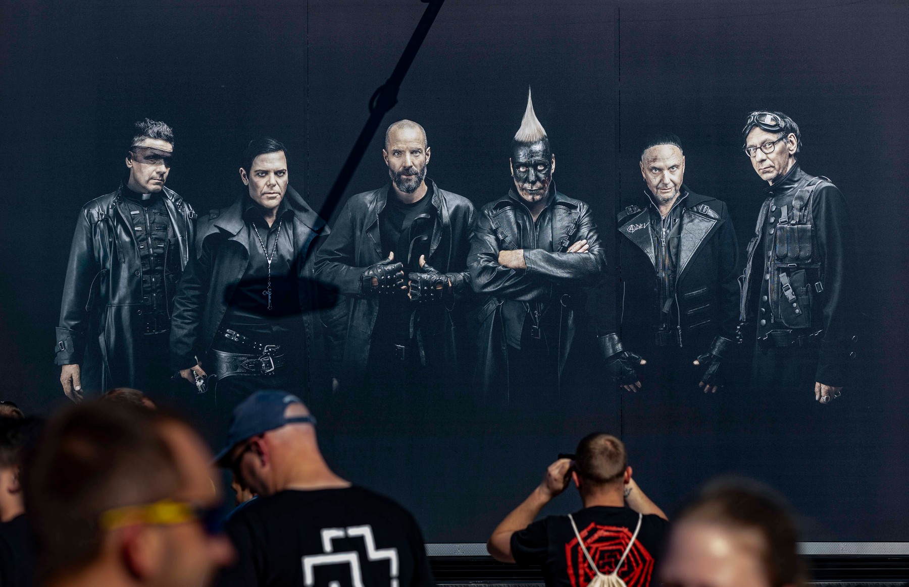 Un ministru al Berlinului spune că nu pot fi interzise cele 3 concerte Rammstein din capitala germană, după acuzațiile de abuz sexual