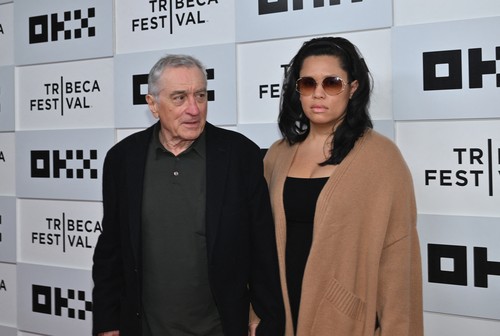 Iubita lui Robert De Niro a fost diagnosticată cu paralizie Bell postnatală: „Mi-am pierdut toate funcţiile faciale”