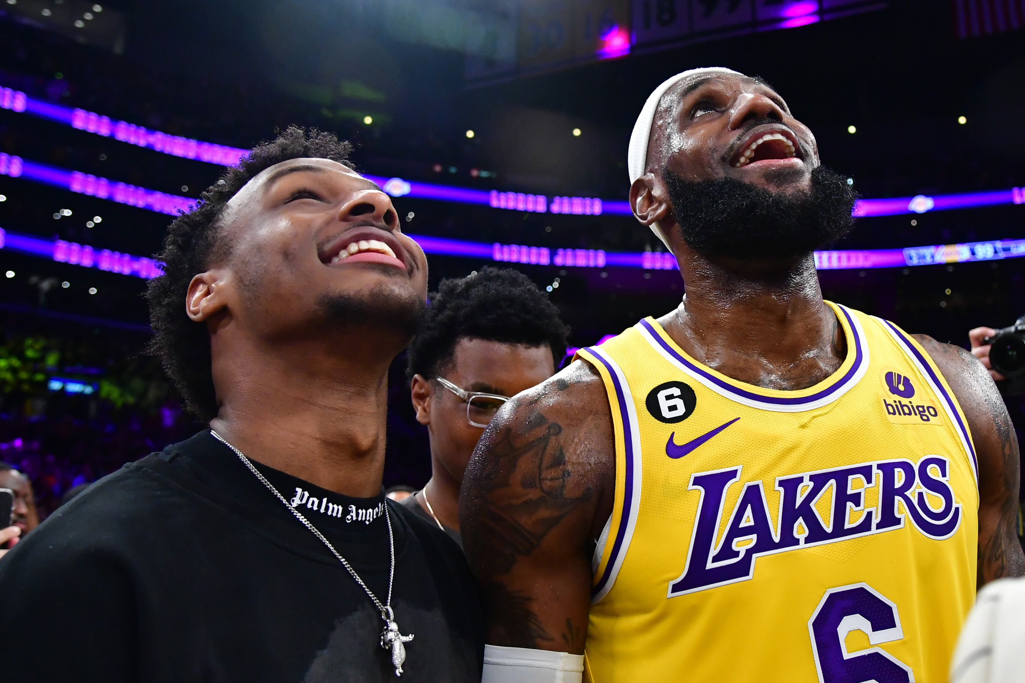 Bronny James, fiul baschetbalistului LeBron James, a suferit un stop cardiac în timpul unui antrenament