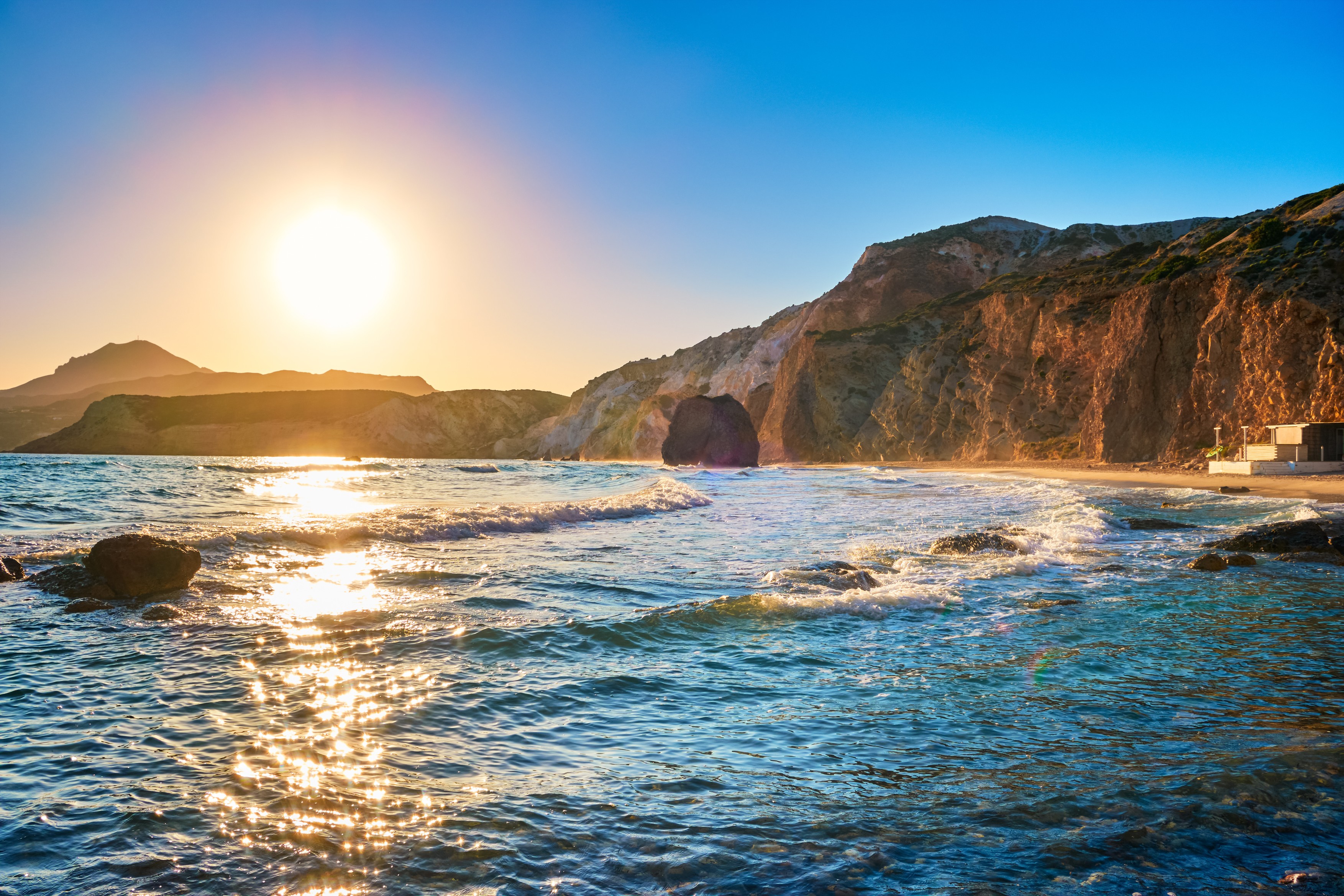 Crește temperatura apei în Marea Mediterană. Valurile de căldură amenință viața ecosistemelor marine