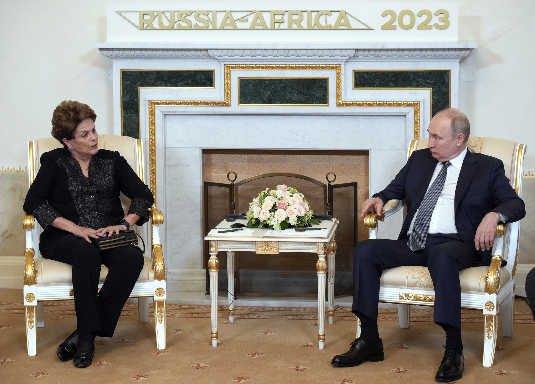 Banca statelor BRICS nu va mai investi în Rusia