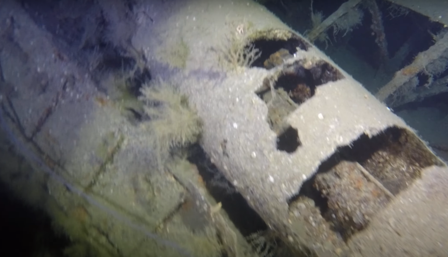 Epava unui submarin german din Primul Război Mondial, cu torpile și mine active la bord, a fost descoperită în largul Scoției