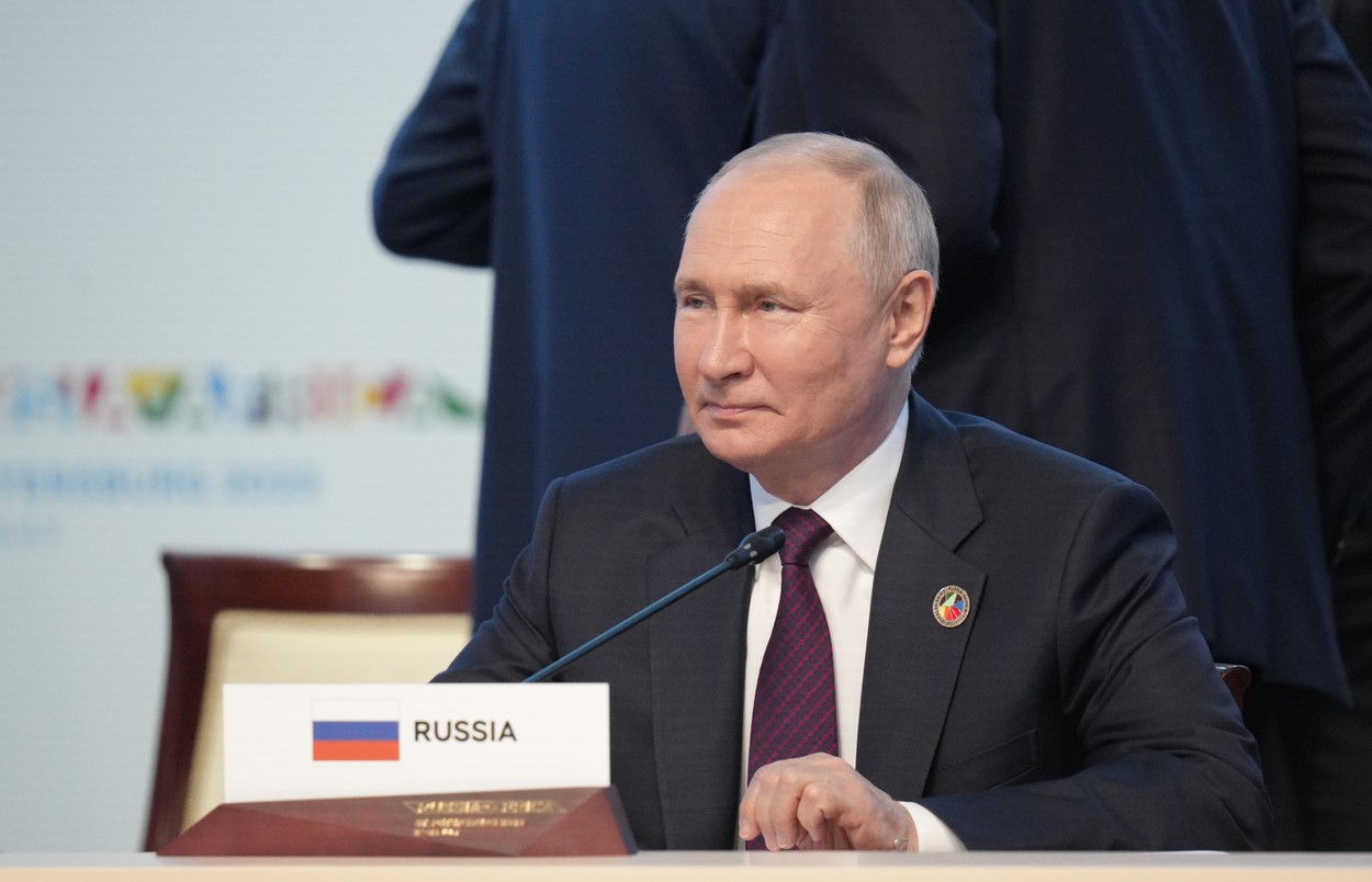 Putin: Moscova studiază cu atenție planul de pace propus de liderii africani pentru războiul din Ucraina