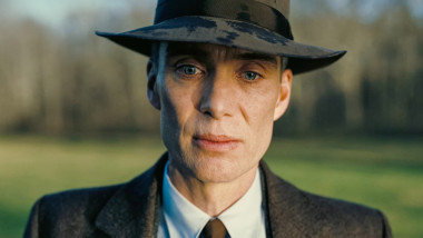 Actorul Cillian Murphy în rolul savantului J. Robert Oppenheimer din filmul „Oppenheimer”