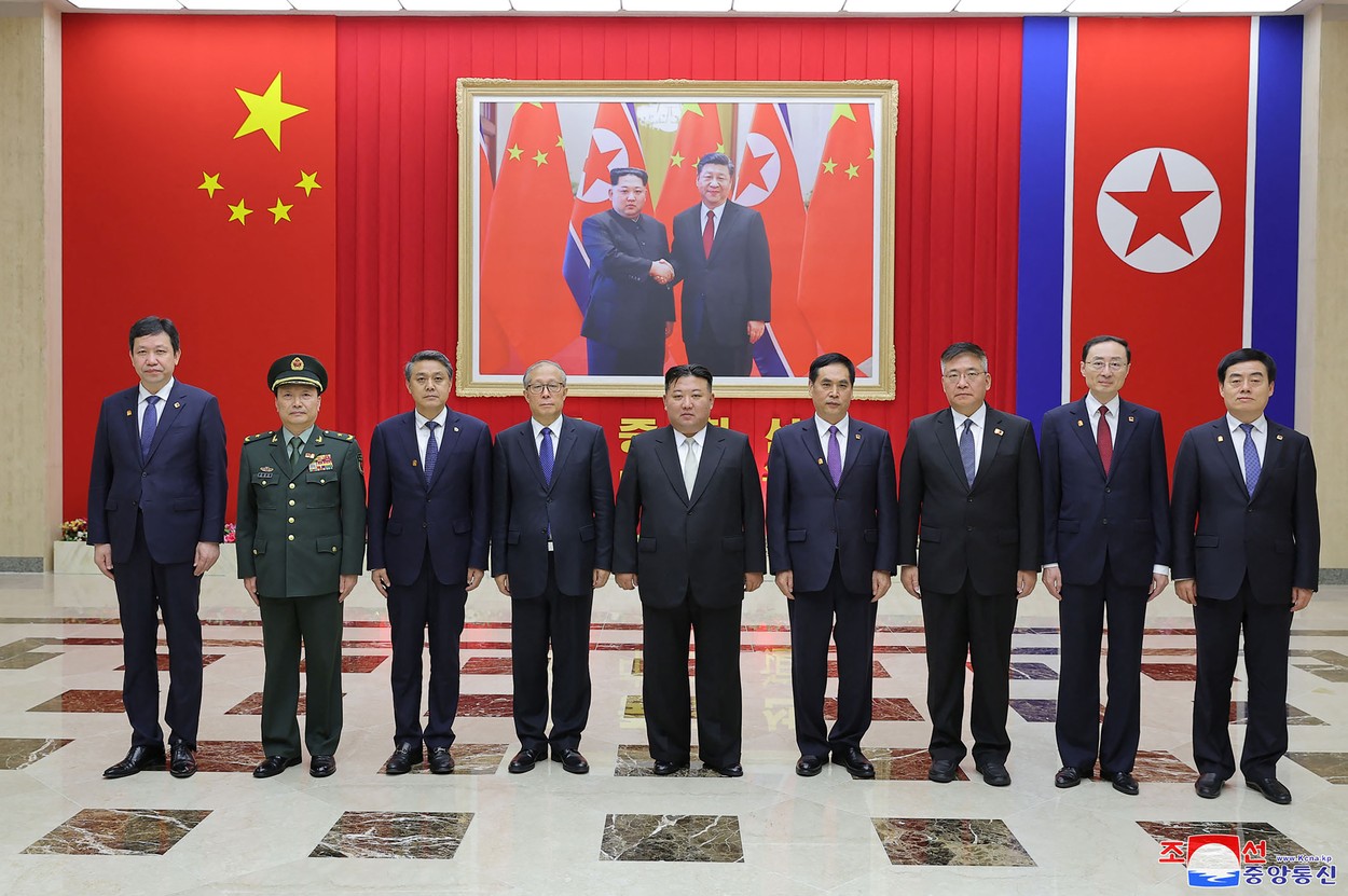 VIDEO Kim Jong Un promite să ducă relaţiile cu China „la un nou nivel”