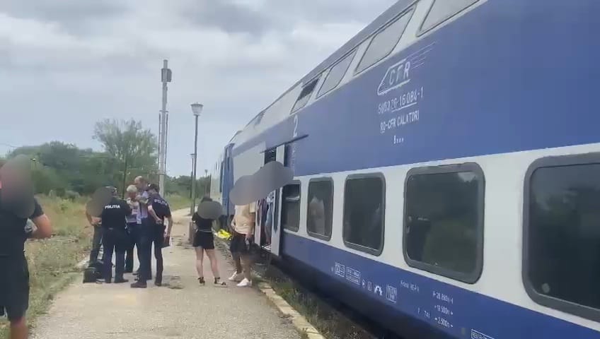Accident mortal în Eforie Sud. Un tren a lovit un bărbat care avea căști în urechi