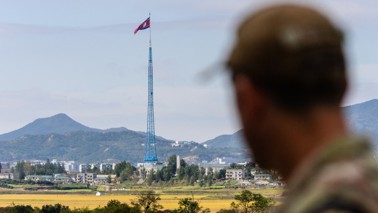 Coreea de nord privita de un soldat