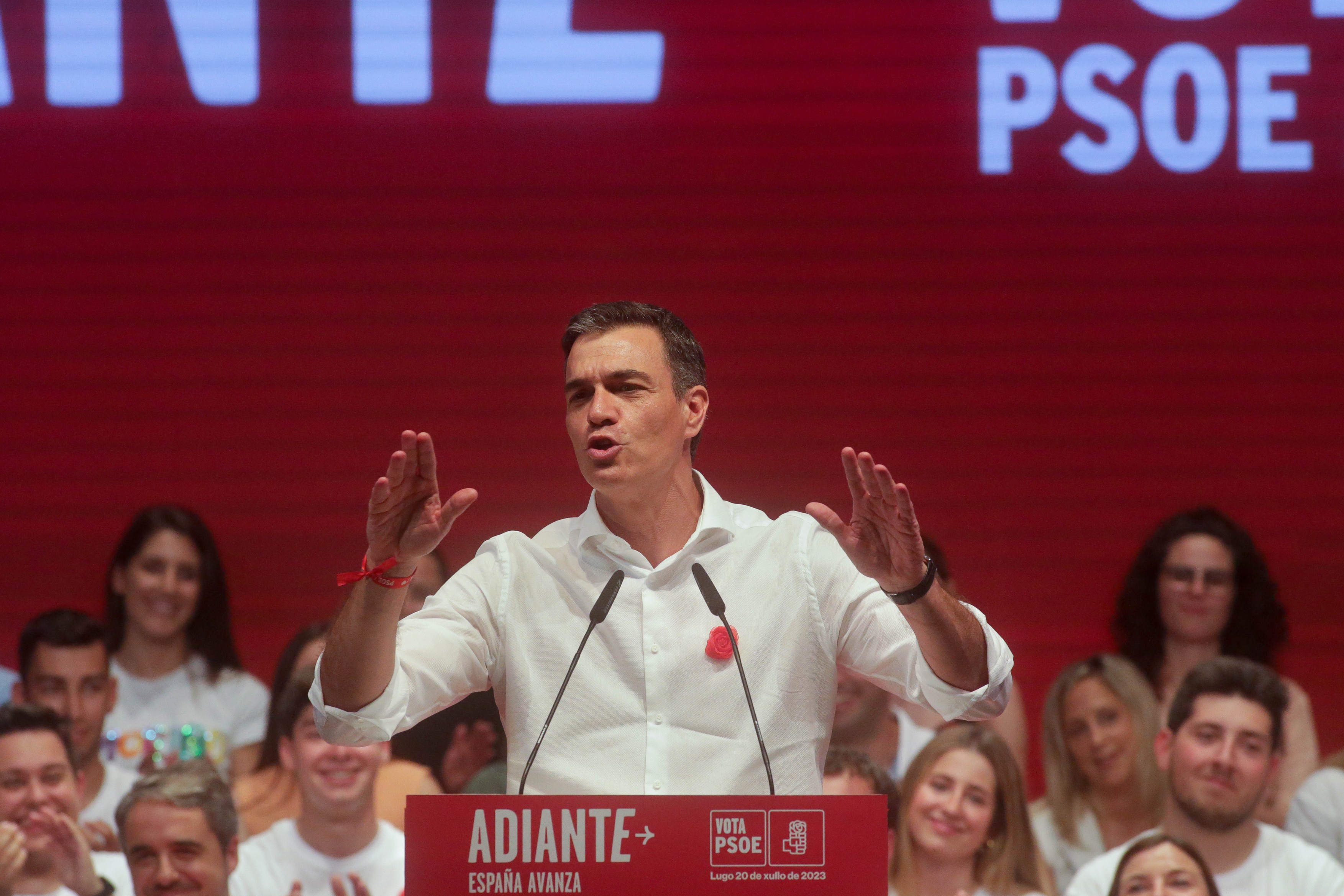 Alegeri în Spania. Premierul socialist Pedro Sánchez se luptă pentru a-și păstra mandatul