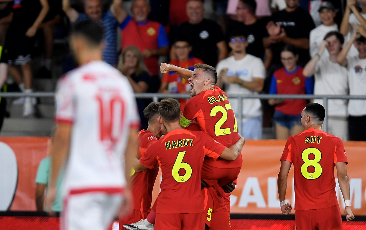 Dinamo, învinsă de FCSB după revenirea în primul eșalon. Ce a scris pe Facebook premierul Ciolacu, prezent la meci