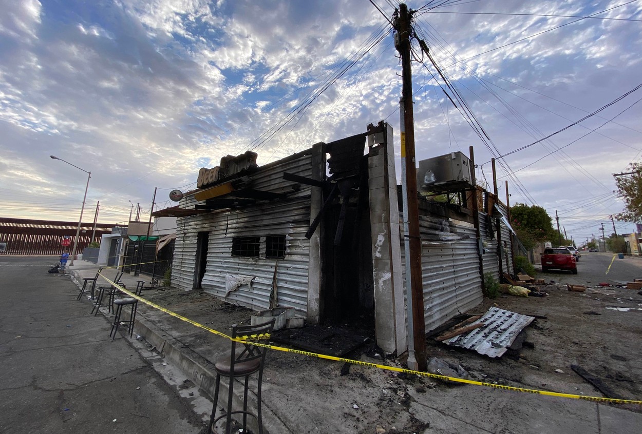 Un bărbat beat a dat foc unui bar din Mexic cu un cocktail Molotov pentru că fusese dat afară. 11 persoane au murit în incendiu