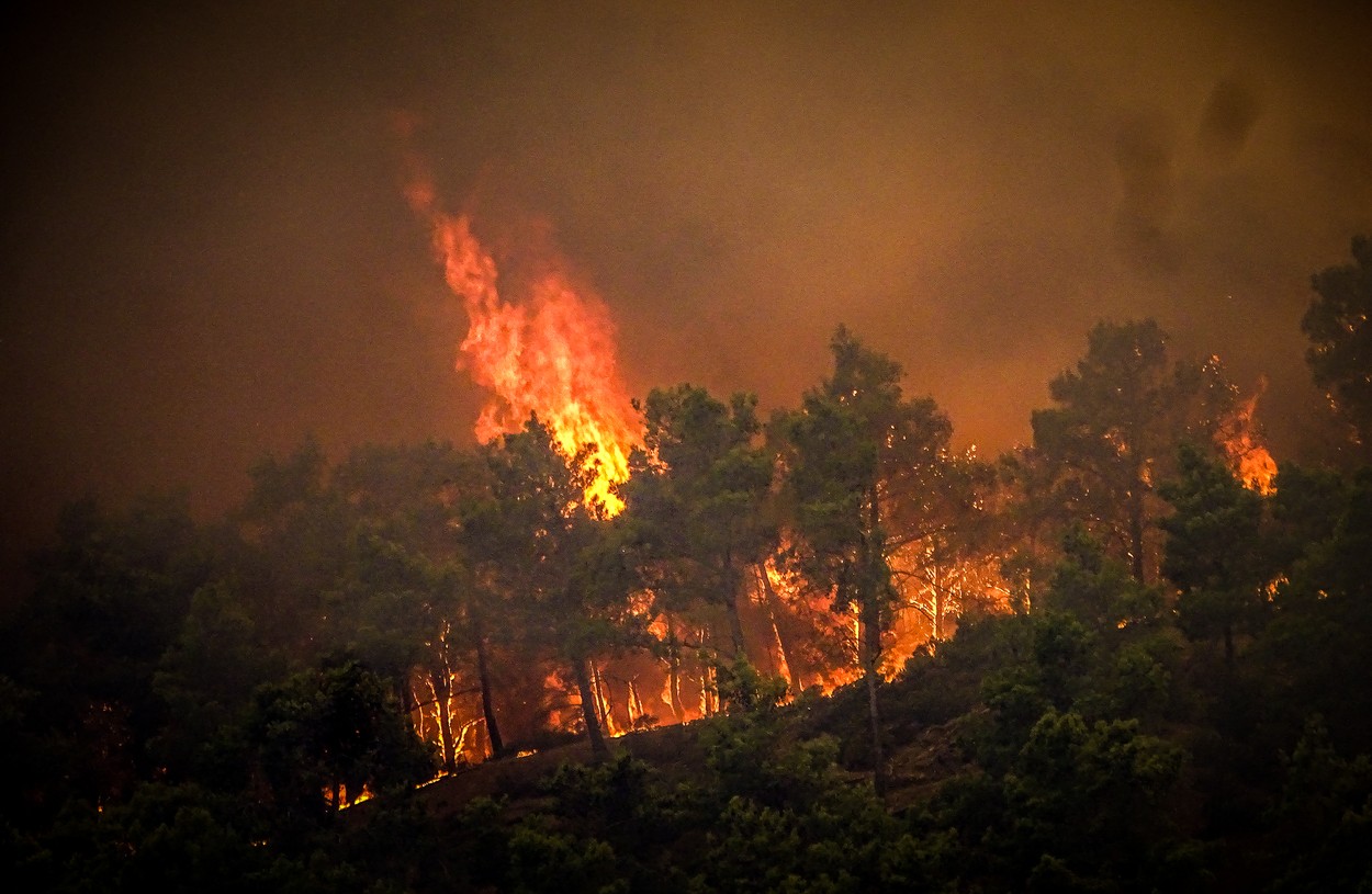 Stare de alertă în Grecia. Care sunt regiunile cu risc extrem de incendiu