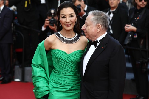 FOTO După 19 ani de logodnă, actriţa Michelle Yeoh s-a căsătorit cu fostul șef de la Ferrari, Jean Todt