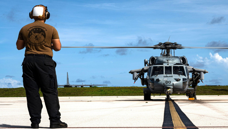 Elicopter de la baza militară a armatei Statelor Unite din Guam