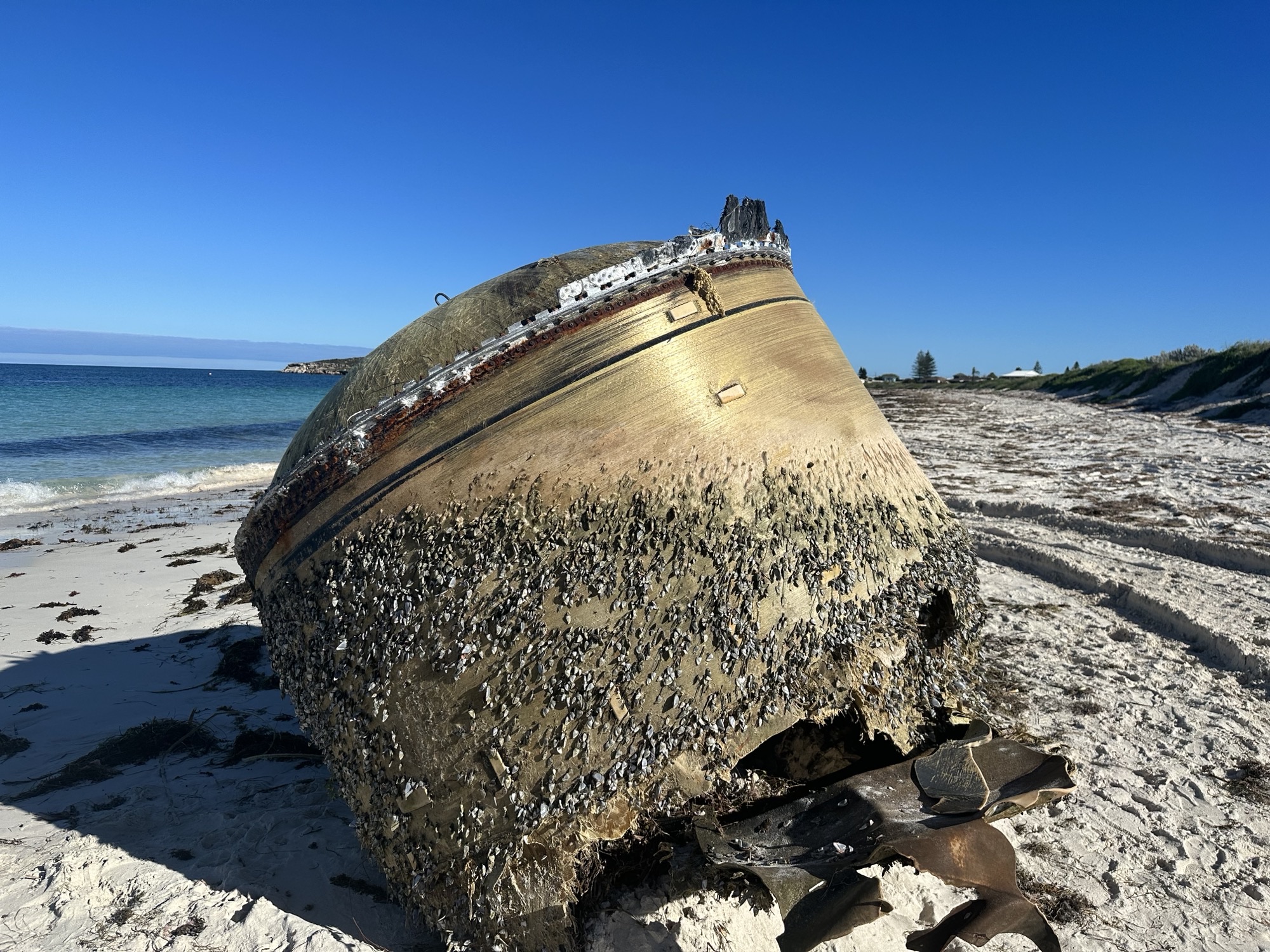 S-a aflat originea misteriosului cilindru găsit pe o plajă din Australia
