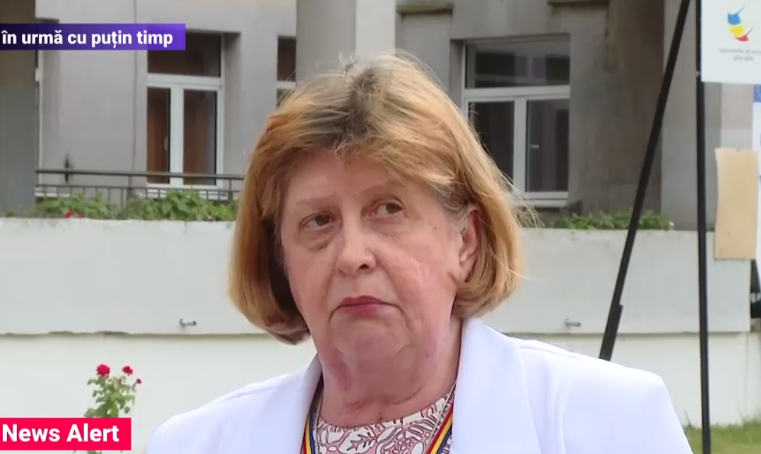 Cazul tinerei care a născut pe trotuar. Cum se justifică directoarea spitalului: Femeia nu a vrut să aștepte ambulanța în spital