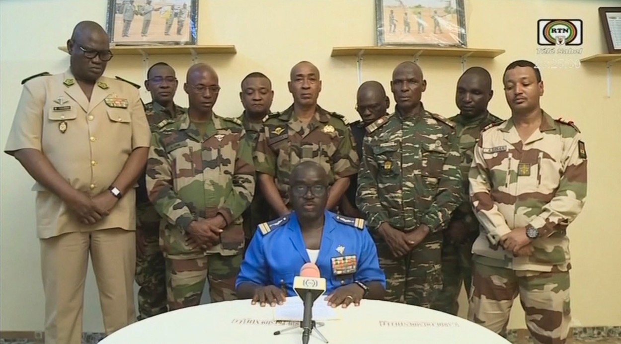 Junta militară care a preluat puterea în Niger a arestat încă 3 politicieni, printre care ministrul minelor și cel al petrolului
