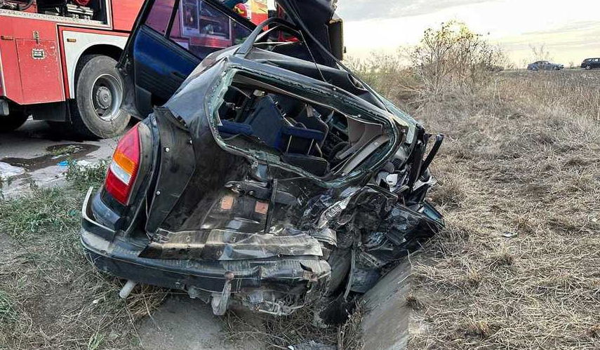 Un copil de 5 ani a murit şi alte cinci persoane, printre care un copil de 8 ani, rănite într-un accident produs în județul Constanța