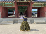 Fete în costum hanbok