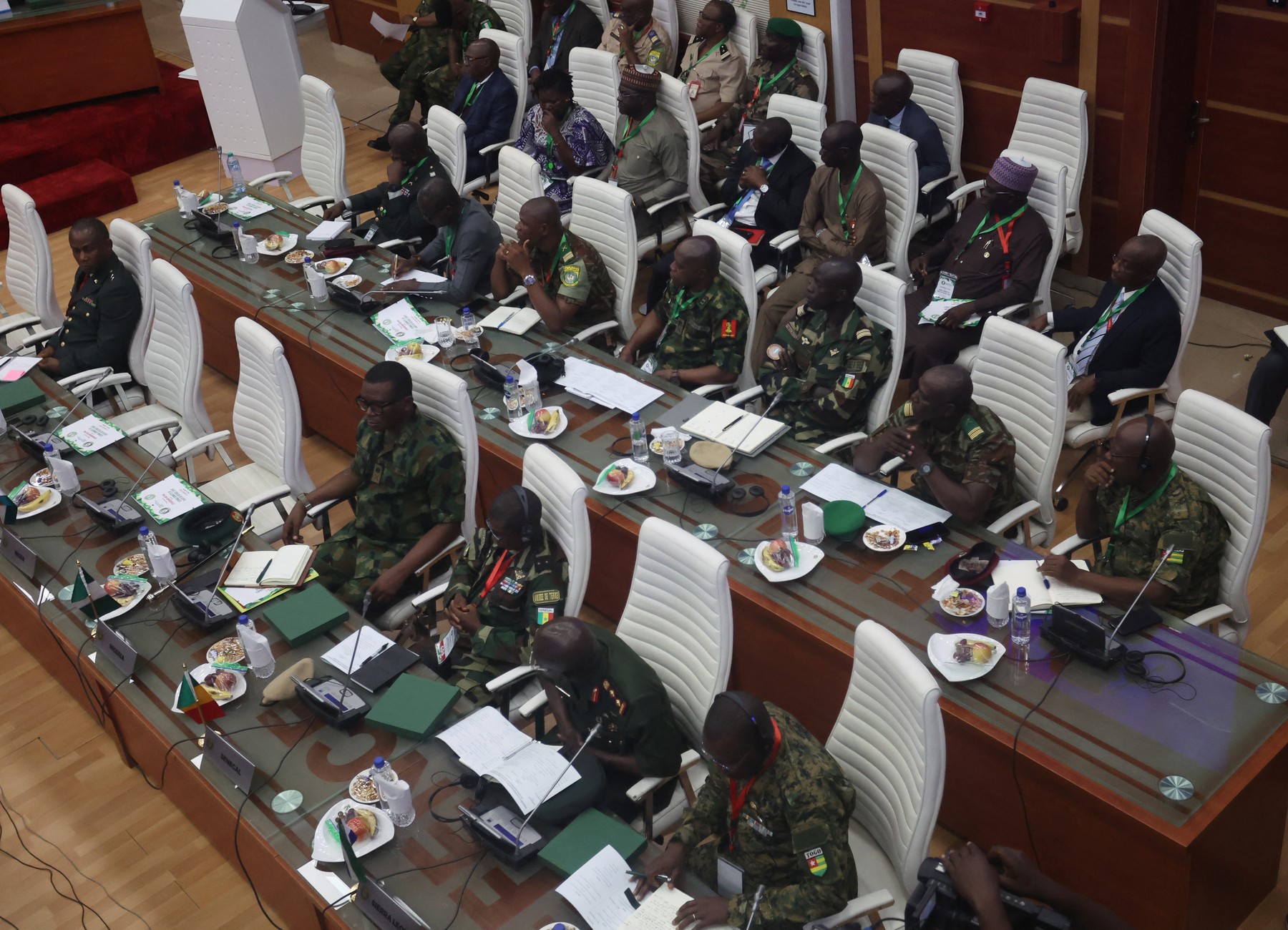 Ultimatum pentru Niger. Ciadul spune că nu sprijină o intervenție militară. Patru state africane sunt dispuse să participe