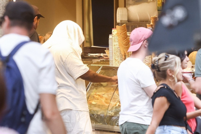 *PREMIUM-EXCLUSIVE* *MUST CALL FOR PRICING* The American Rapper Kanye West and his partner, the Architectural designer and Kim K lookalike Bianca Censori spotted out in the Italian city of Florence.
*PICTURES TAKEN ON 01/08/2023*