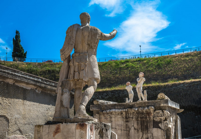 Statuie în Herculaneum