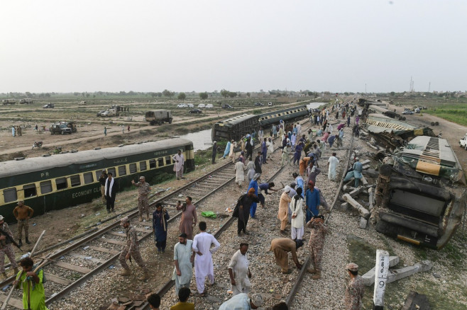 tren-deraiat-pakistan-profimedia4