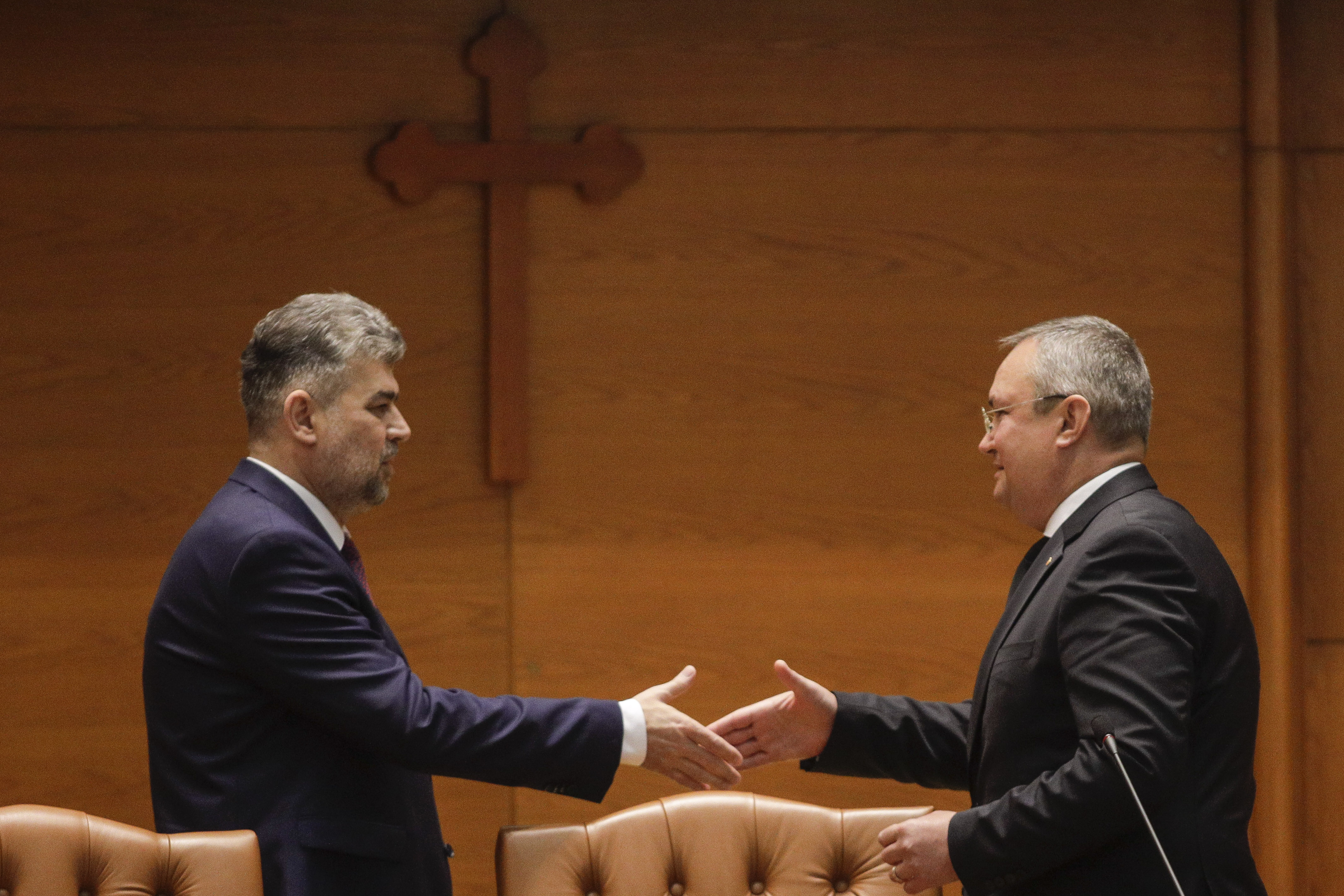 PSD și PNL s-au înțeles pe legea pensiilor. Ciolacu și Ciucă anunță că au găsit bani