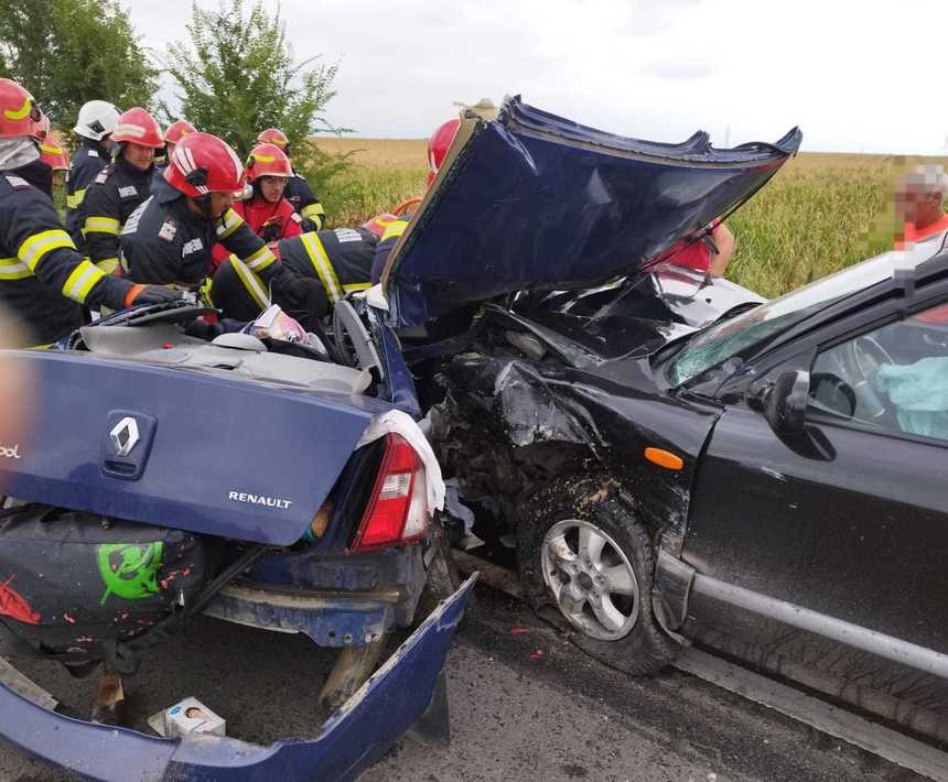 199 de cruci pe 85 de kilometri din „Drumul morții”. Aproape 300 de oameni au murit în 10 ani pe cea mai periculoasă șosea din România