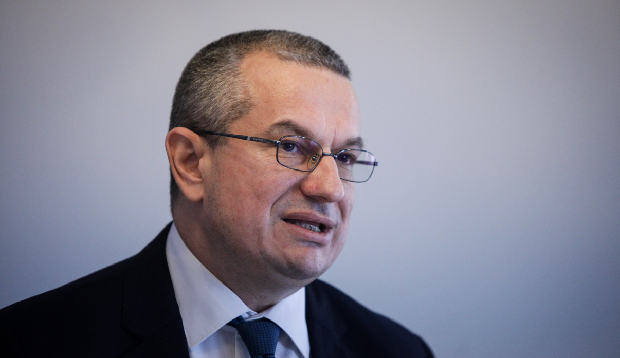 CNCD s-a autosesizat în cazul femeii care a născut pe trotuar. Sunt verificate și declarațiile revoltătoare ale primarului din Urziceni