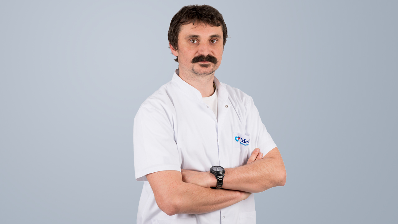 [Medici buni] Dr. Dan Șuiaga, neurochirug la MedLife: „Între durata și calitatea vieții, aleg calitatea”