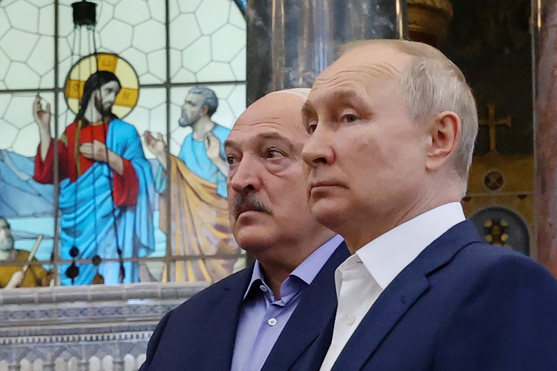 Ce i-a spus Putin lui Lukașenko înainte de invazia în Ucraina: „Sașa, îmi aperi spatele”