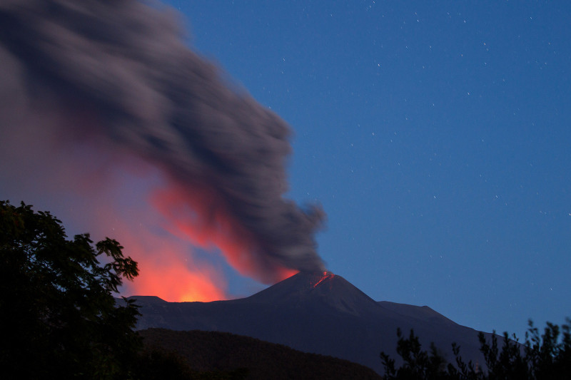 Italy, Catania: Flight suspension at Catania International Airport until 13:00 August 14 following eruption at Mount Etna