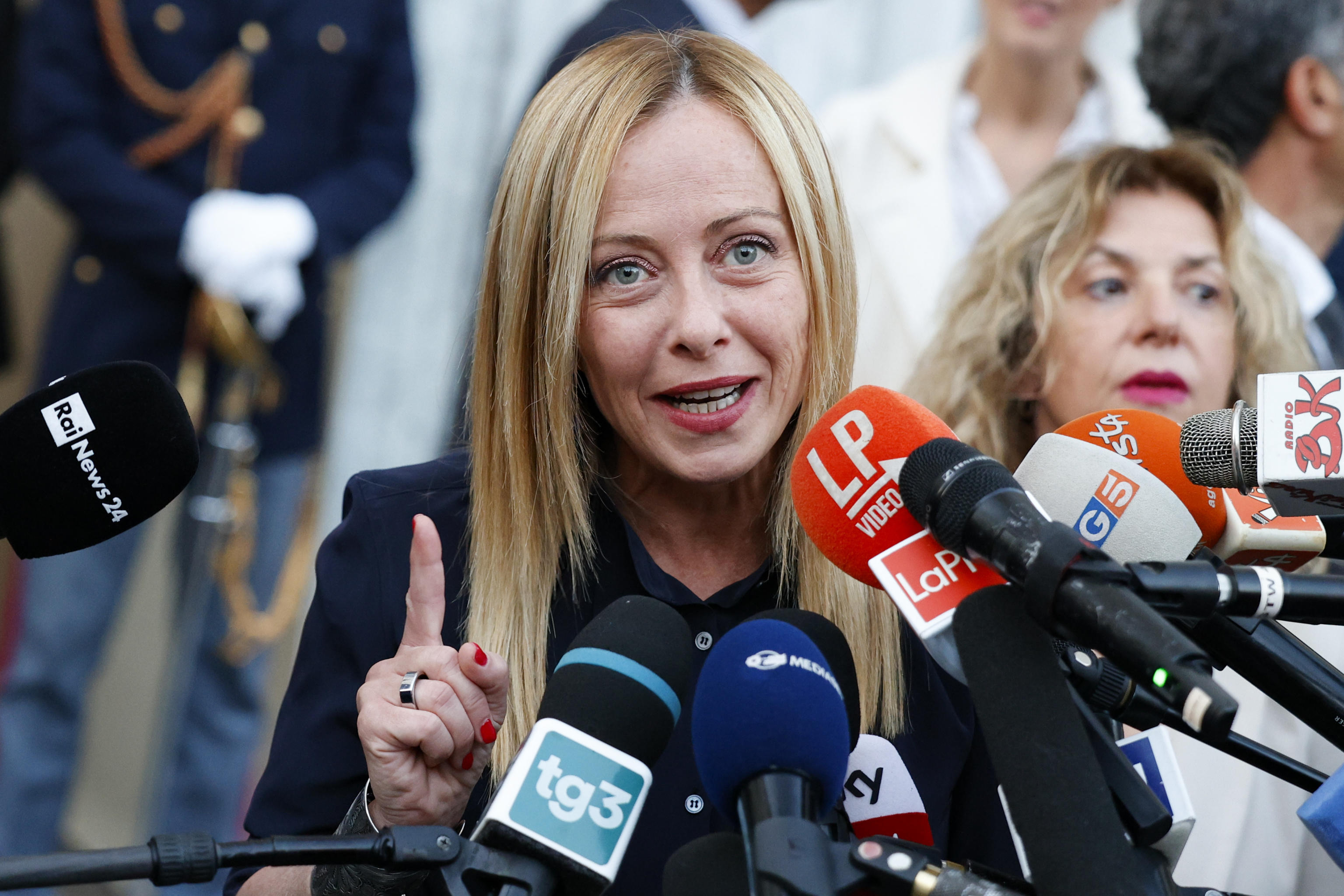Giorgia Meloni apără taxarea băncilor. „Aș face-o din nou”, spune prim-ministrul Italiei