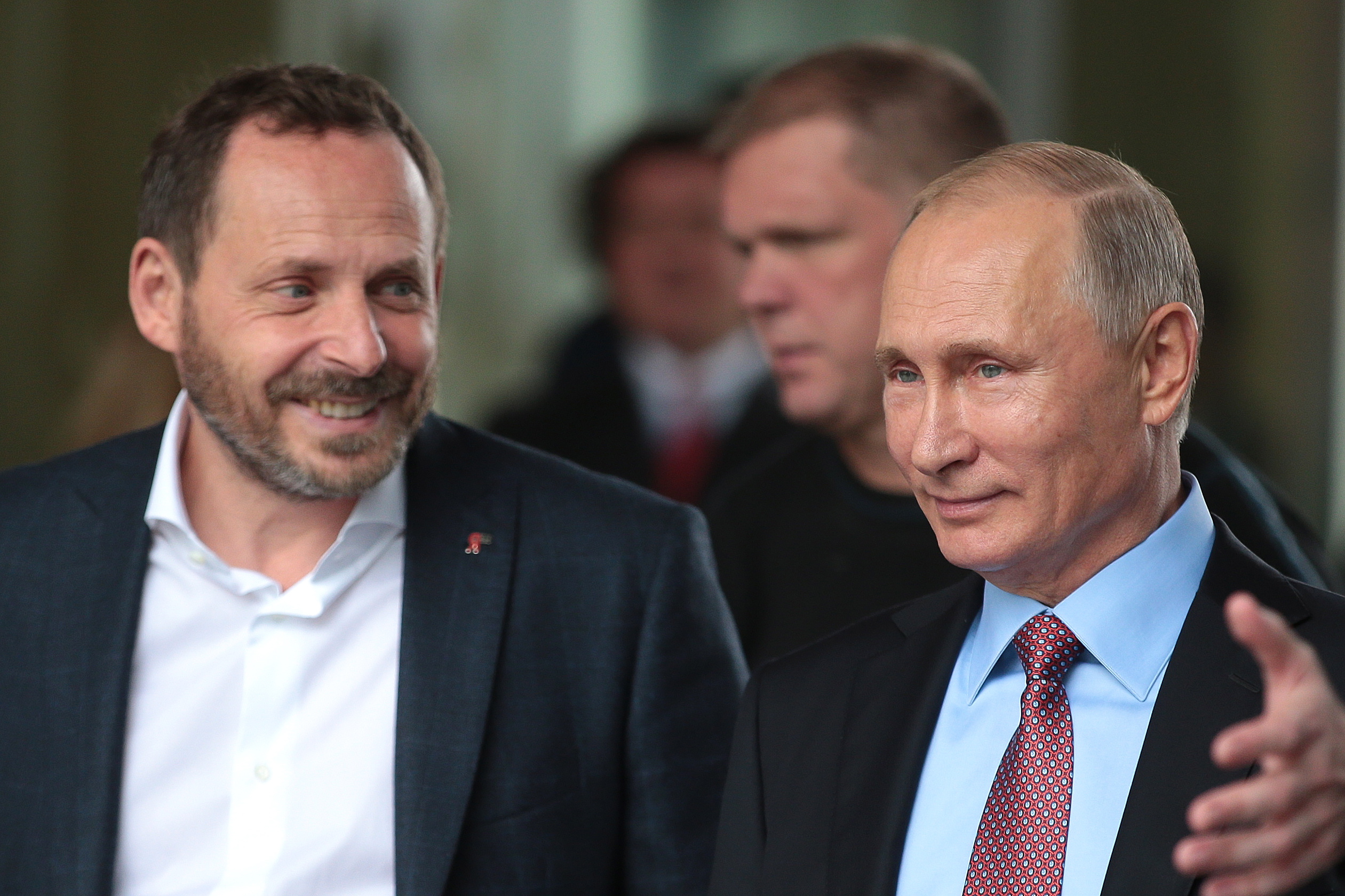 "Sunt îngrozit de soarta oamenilor din Ucraina". Ce au în comun oligarhii care îl condamnă pe Vladimir Putin