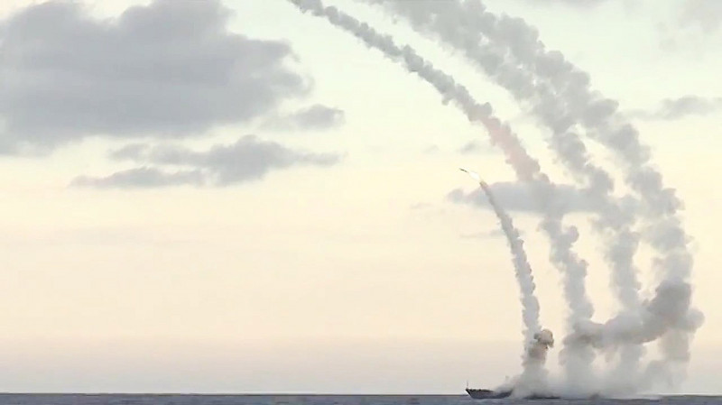 Rachete de croazieră Kalibr lansate de ruși din Marea Caspică