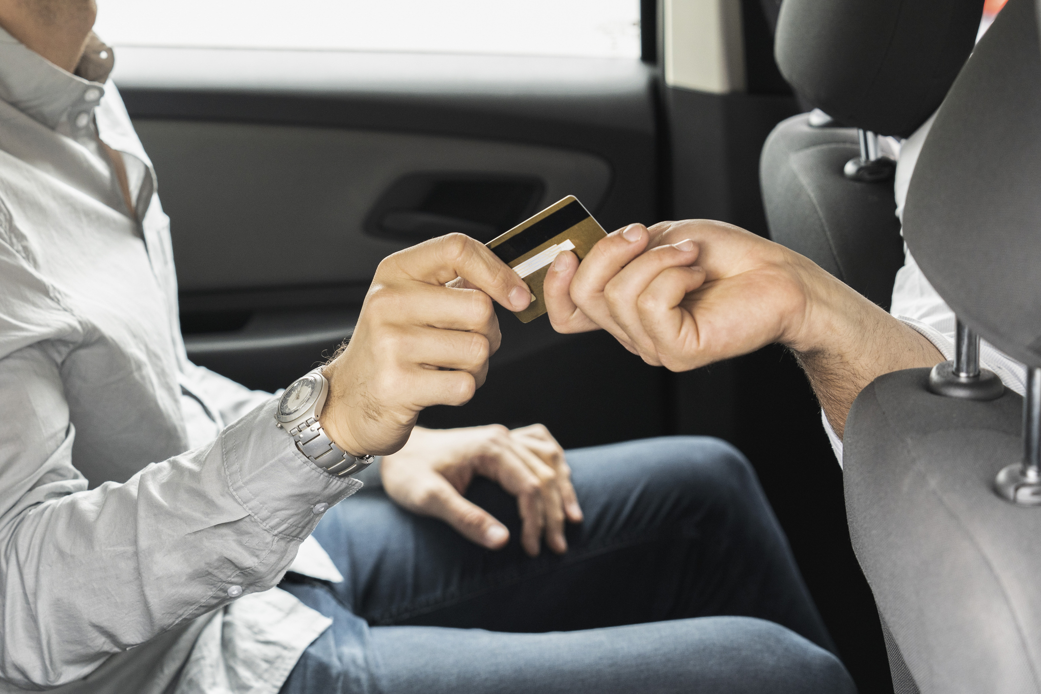 Cum a ajuns un bărbat din Cluj să plătească de 10 ori mai mult pentru o cursă cu taxiul. "Am observat cele petrecute abia dimineața"