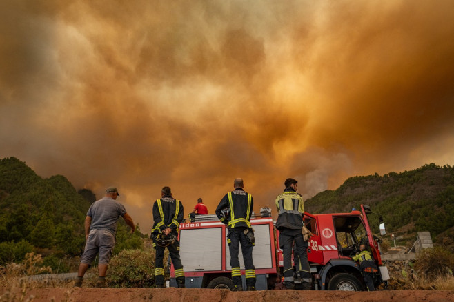 Wildfires in Tenerife Island reach Level 2 severity