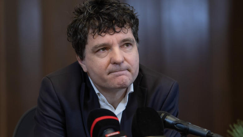 Nicușor Dan: Trebuie să pornească instalaţia şi, încet-încet, o să aibă oamenii apă caldă. Nu instant. Dar încet-încet