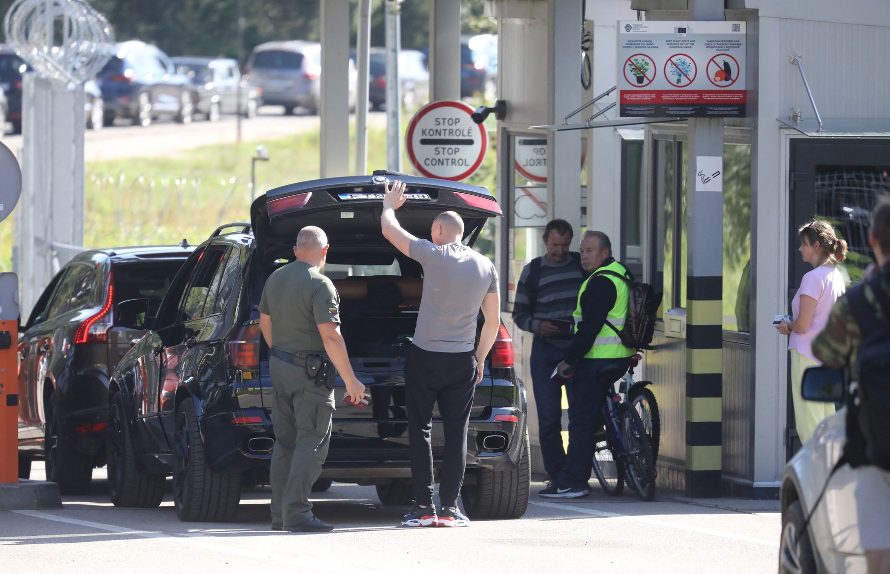 Ambasada SUA de la Minsk îndeamnă cetăţenii americani să plece din Belarus, după ce Lituania a închis două puncte de graniță