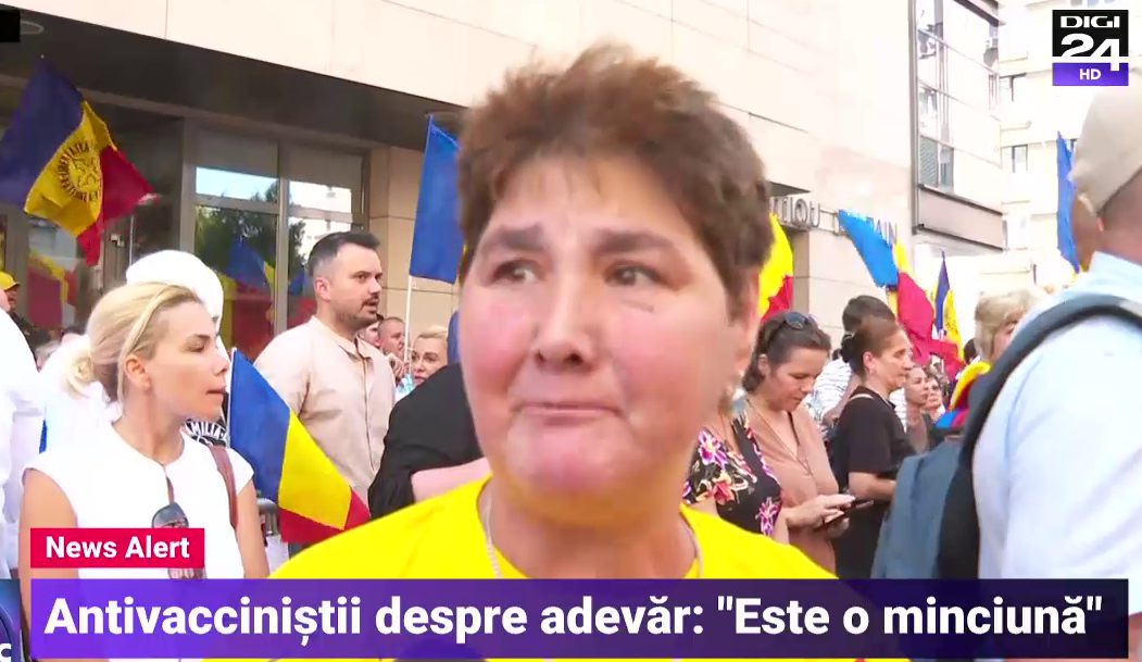 De ce au ieșit în stradă antivacciniștii chemați de Simion: „Vor să decimeze populația. Dumnezeu ne-a făcut sănătoși”