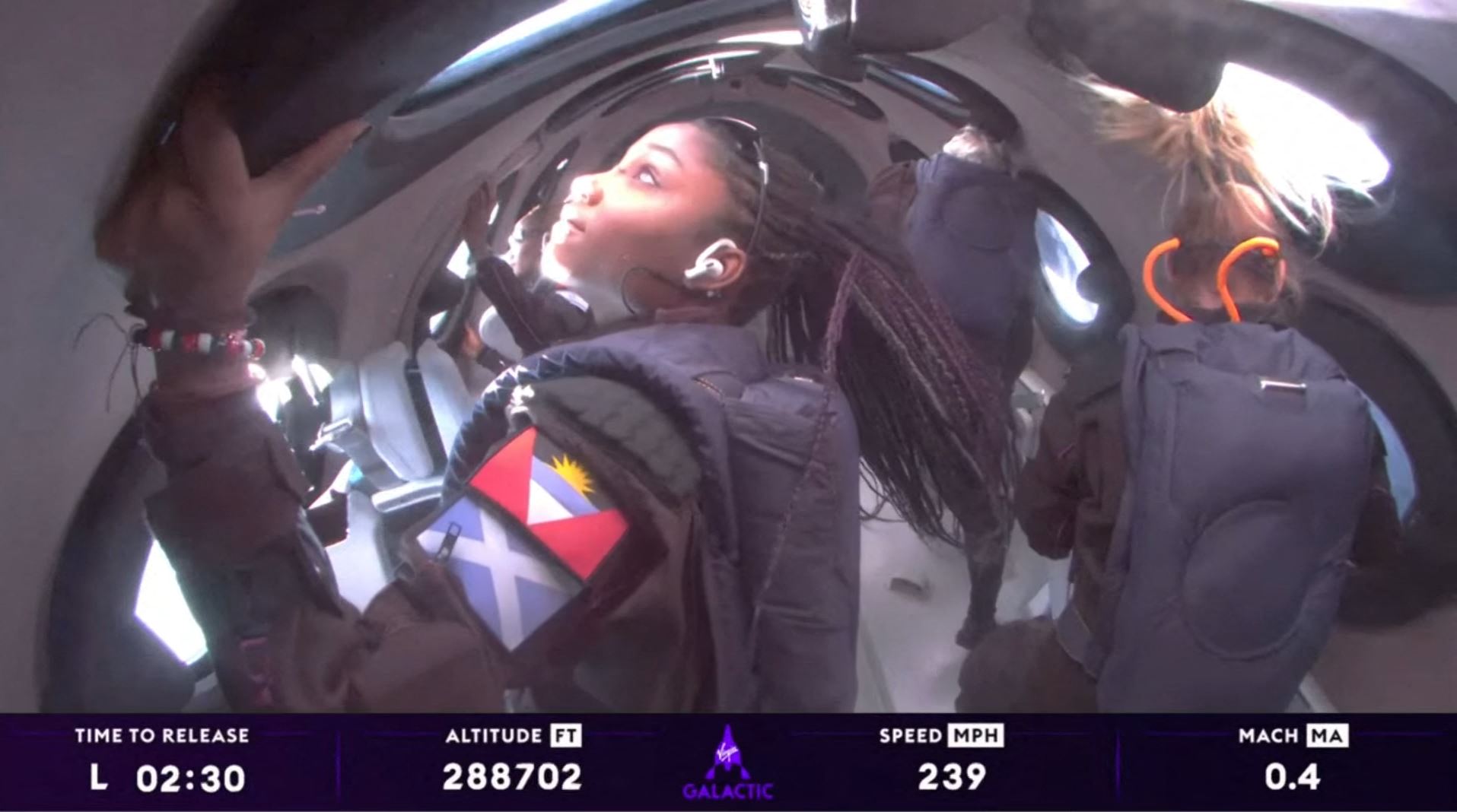 VIDEO Virgin Galactic a dus primii săi turiști în spațiu