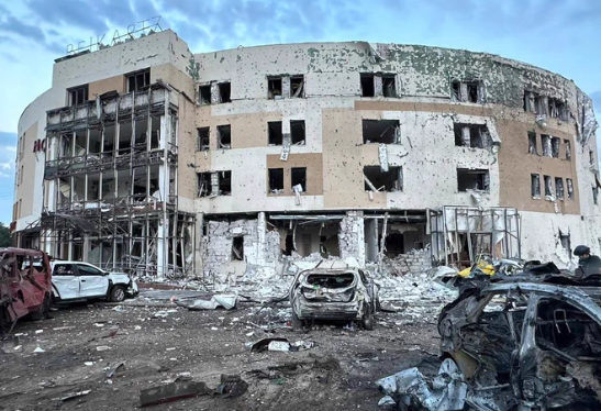 Explozii masive în Kiev. Sună alertele de raid aerian. Rușii au bombardat un hotel folosit de ONU. Atacurile se intensifică în Harkov