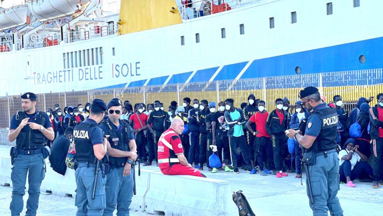 Migranți în Lampedusa