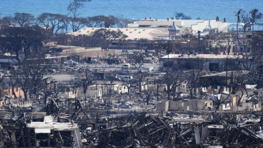 insula Maui distrusă de incendii în Hawaii