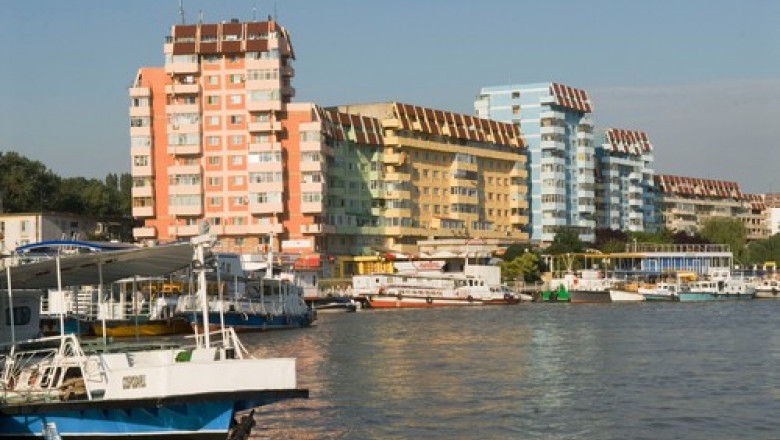 Romania, Danube, boats / photo