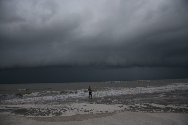 FL: Hurricane Idalia approaches Florida