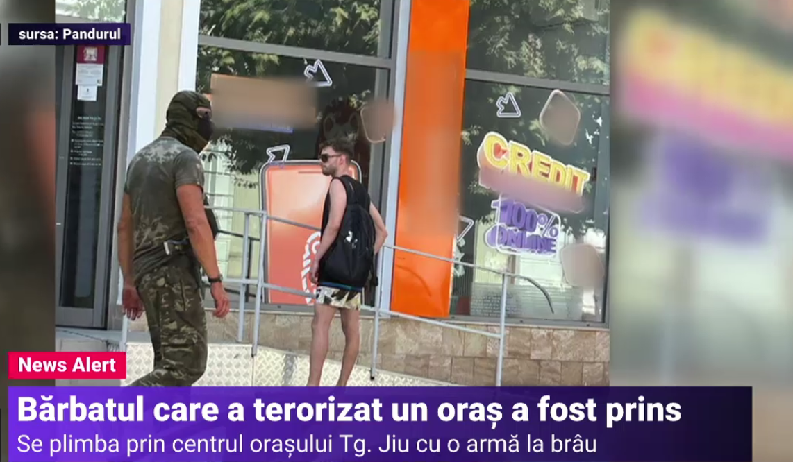 Un bărbat a semănat panică în Târgu Jiu: S-a plimbat pe stradă în haine asemănătoare cu cele militare, înarmat și cu cagulă