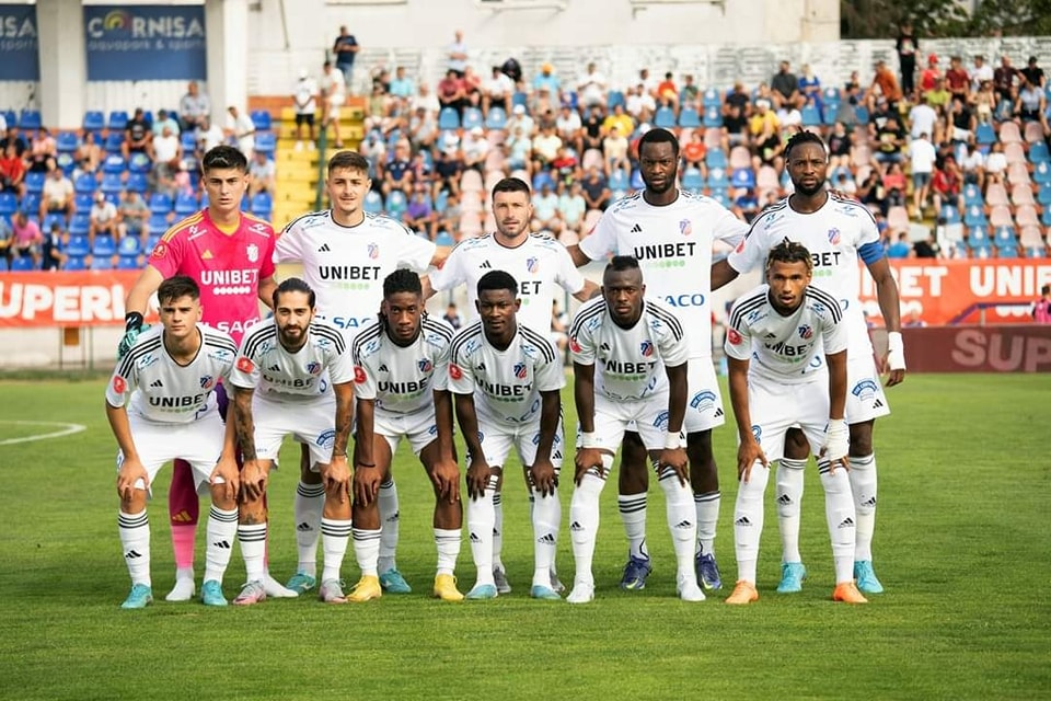 FC Botoșani scoate la licitație tricoul lui Dican. Banii vor fi donați familiei Alexandrei, tânăra moartă în spitalul din Botoșani