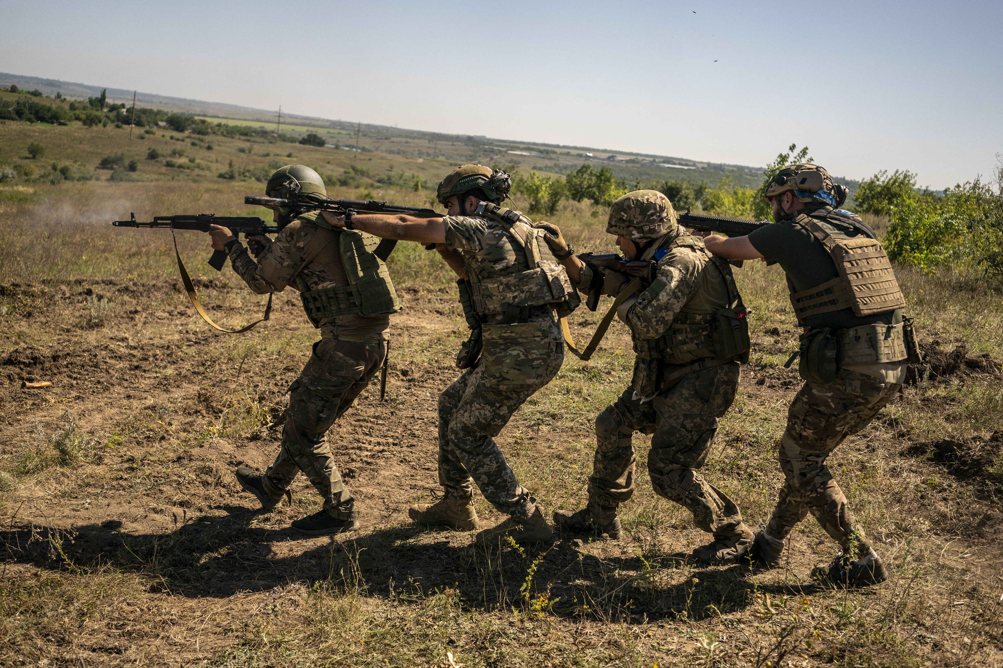 Percheziții în peste 200 de centre de recrutare militară din Ucraina. Sunt vizați funcționari care au emis certificate de invaliditate