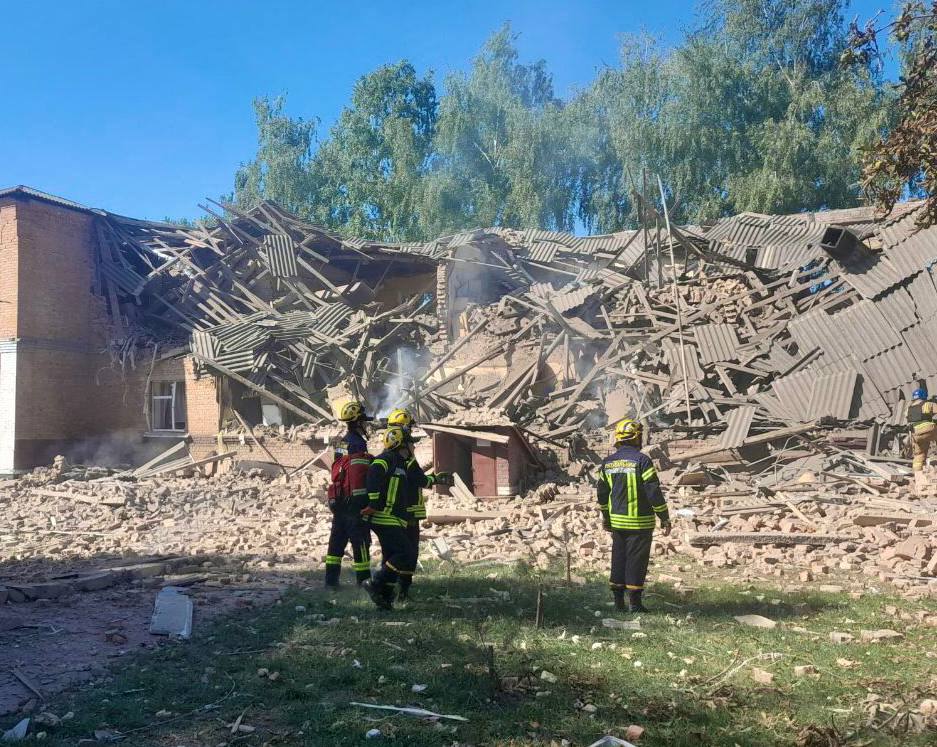 Patru morți în nord-estul Ucrainei, după ce rușii au bombardat o școală